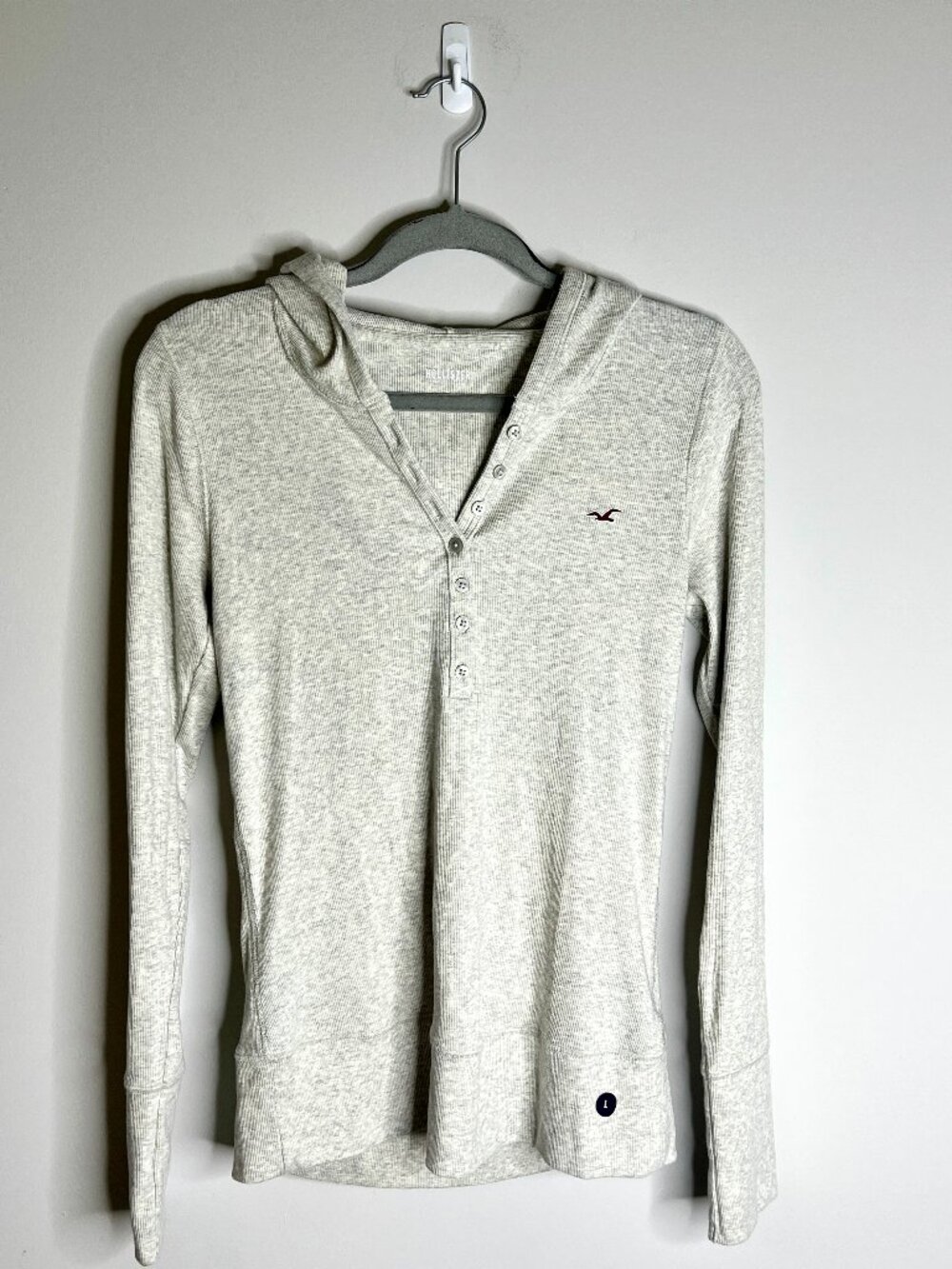 Hollister Co. Long-Sleeve Hooded Henley Top Smoky Grey Ribbed Y2K Bella Swan L